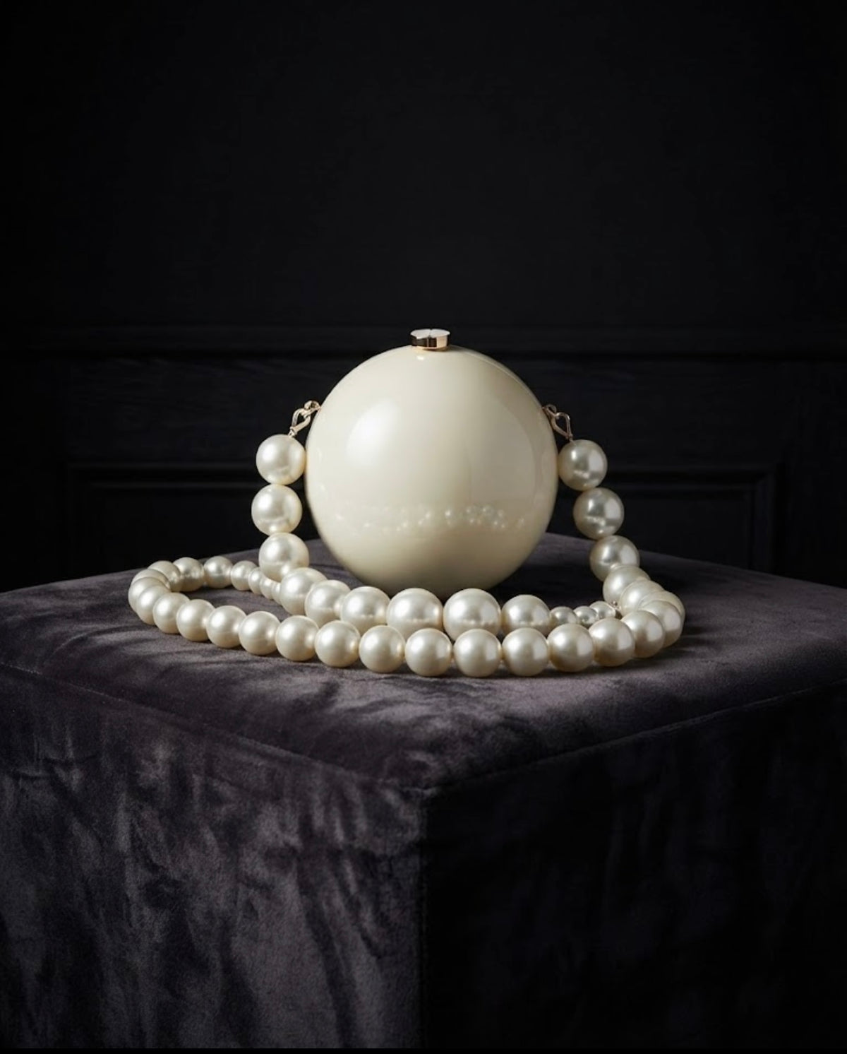 So Posh pearl crossbody bag
