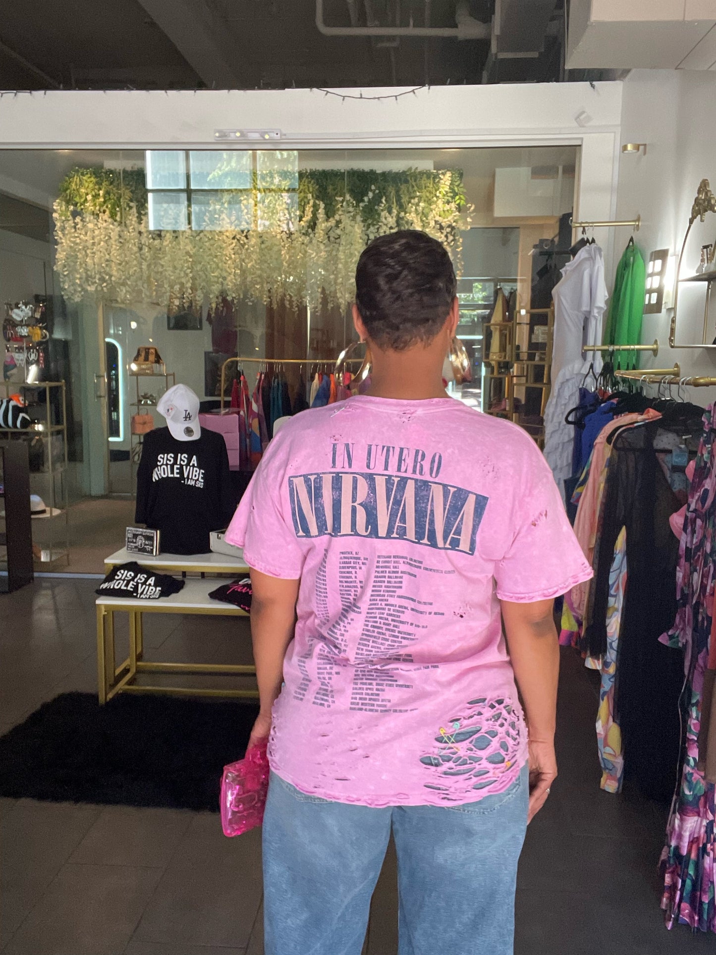 Nirvana distressed t-shirt ( pink)